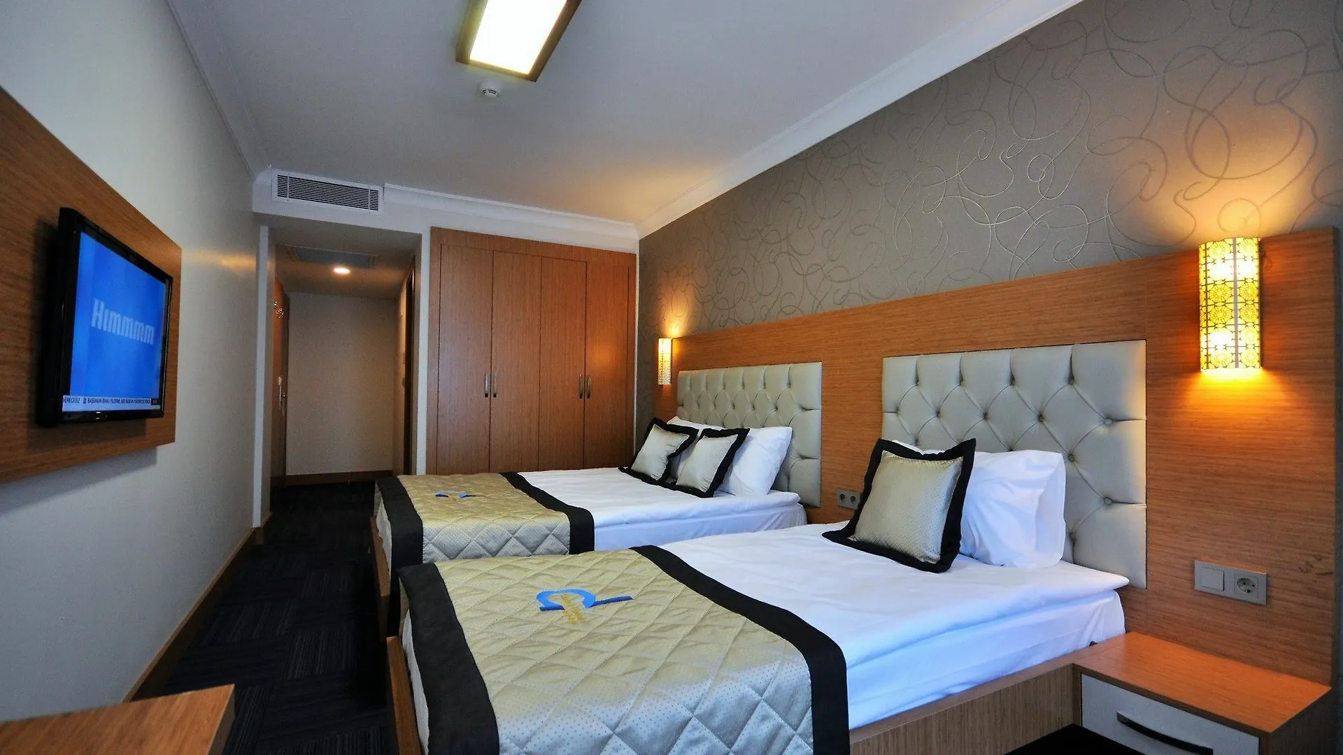 Double Comfort Hotel 앙카라 2*,